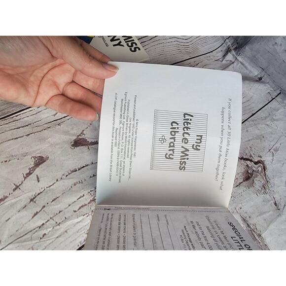 Vintage Set 3 Little Miss Brainy, Giggles And Tiny Early Educational Books - Picture 7 of 8